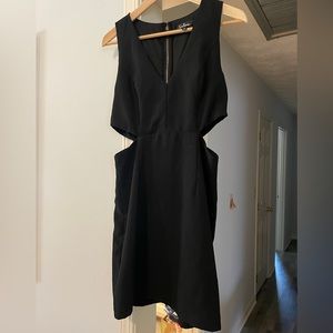 Lulu’s Sz M Black Sleeveless Dress Side Cutouts